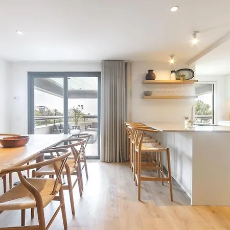 Oceanfront Lux Apartman